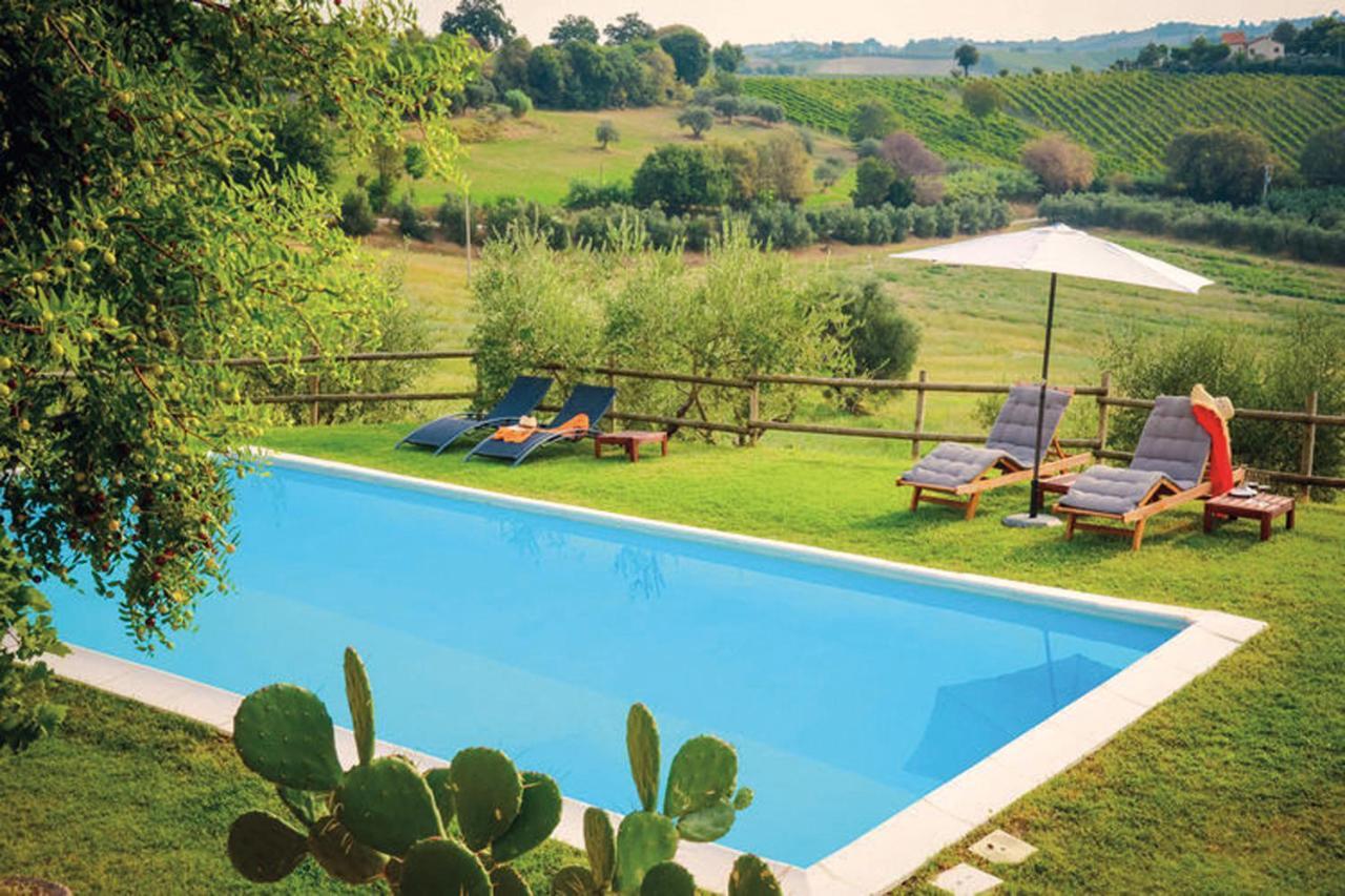 Villa Sant'Elena Morro dʼAlba Eksteriør billede